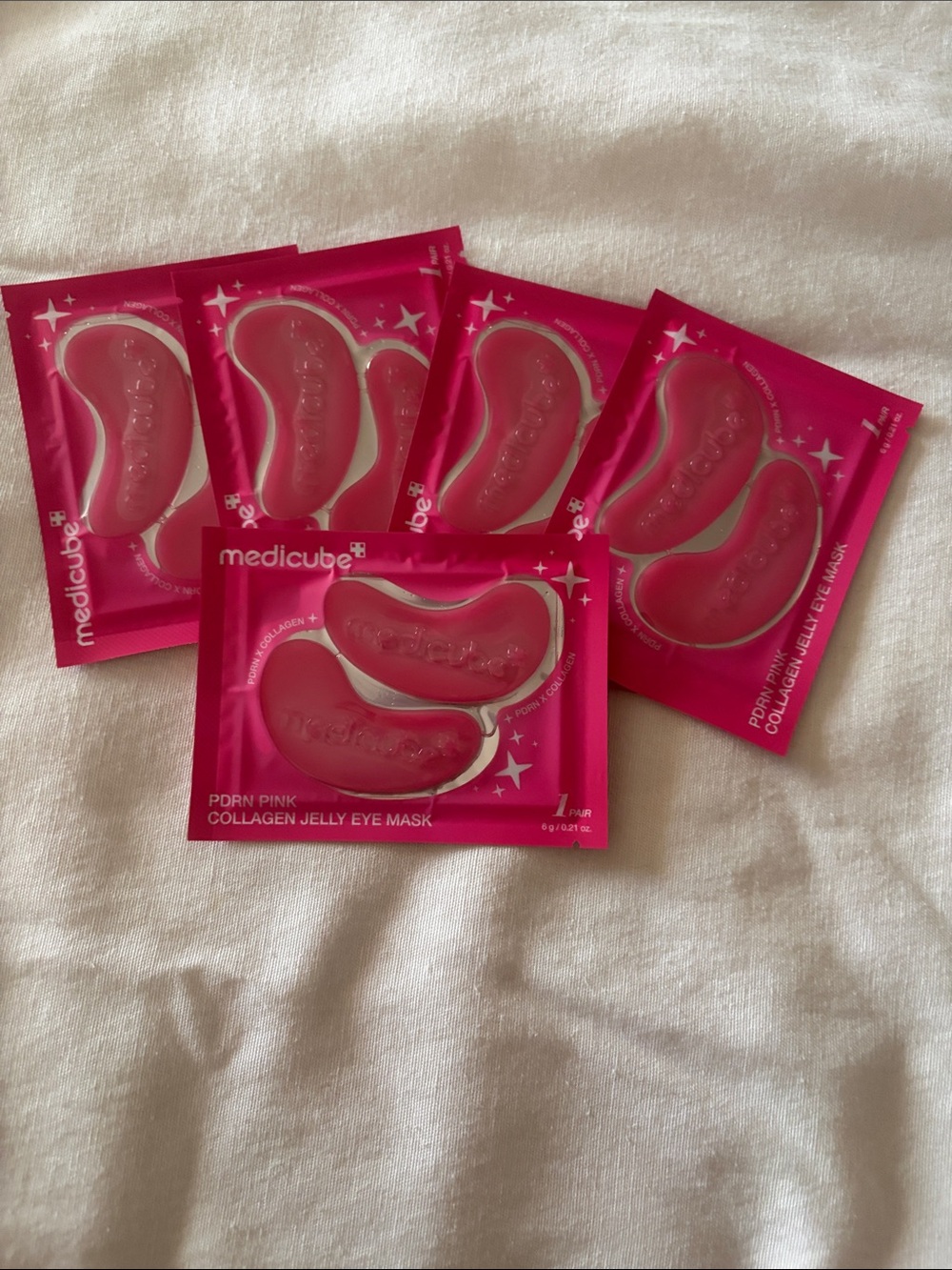 Medicube Pink Collagen Jelly Eye Mask - Hydrating Eye Primer Pads